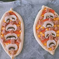#烘焙美学大赏#船型午餐肉披萨的做法图解7
