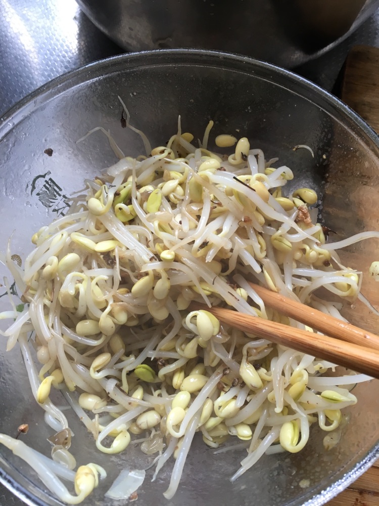 凉拌豆芽