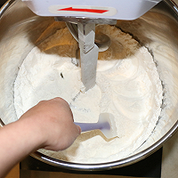 《壹家烘焙》基础吐司，你必做的第一个基础白吐司的做法图解2