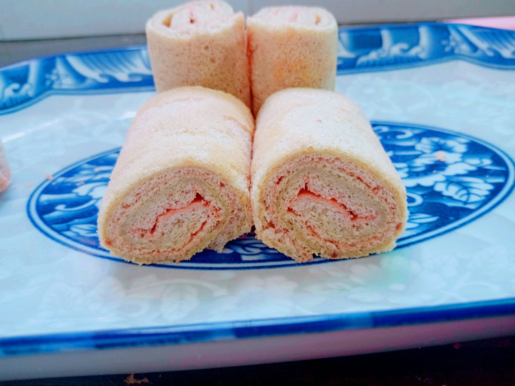 红甜菜粉蛋糕卷的做法