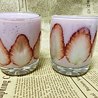 草莓爱上酸奶的做法图解5
