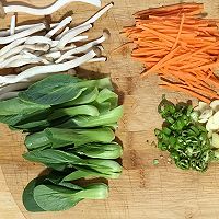 快手的蟹味菇炒小油菜的做法图解2