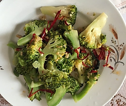 辣炒蒜蓉西兰花的做法