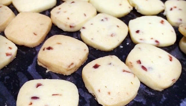 饼干 蔓越莓饼干 超级简单～的做法