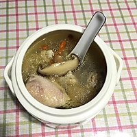 竹荪香菇土鸡汤的做法图解5
