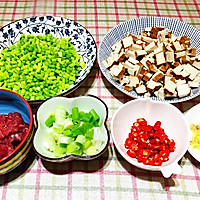 蒜苔香干炒肉末的做法图解1