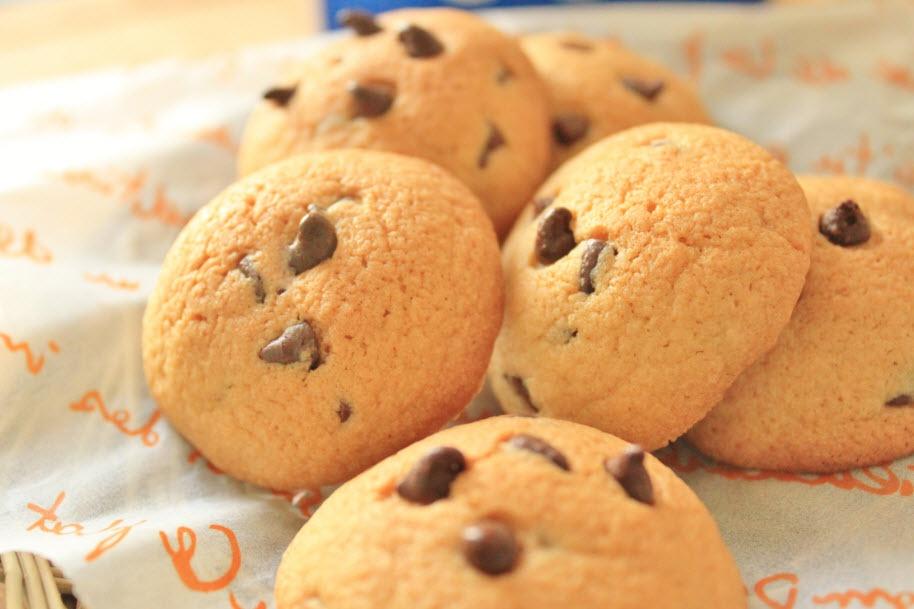 Chocolate chip cookies