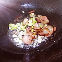 #东古家味美食#家常香辣下饭菜——双椒腊肉炒包菜的做法图解9