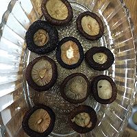 肉末香菇盏的做法图解1