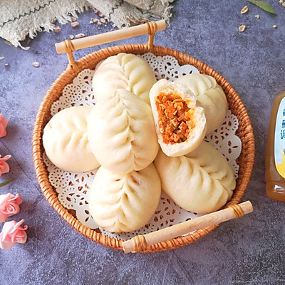 酸菜粉条馅包子