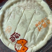 火腿肠玉米披萨的做法图解2