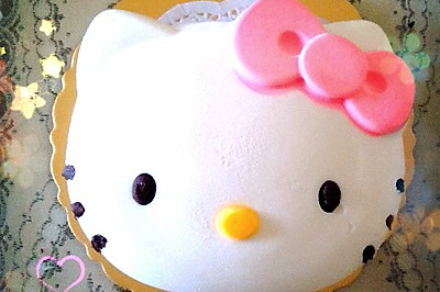 Kitty酸奶慕斯蛋糕