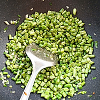 快手家常菜之肉末豆角的做法图解6