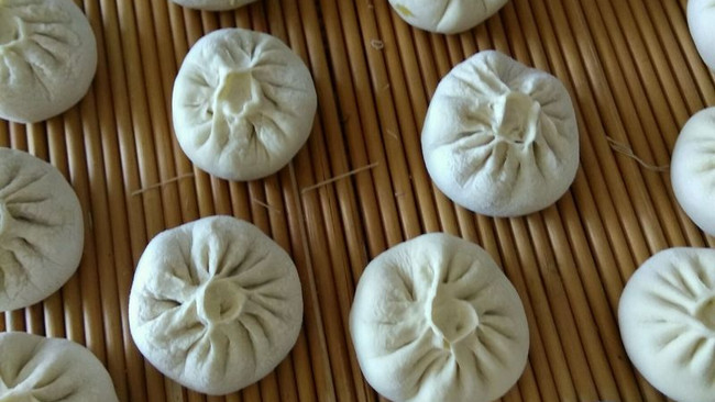 嫩南瓜素蒸包的做法