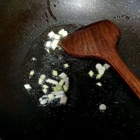 菠菜鸡蛋虾米汤的做法图解3