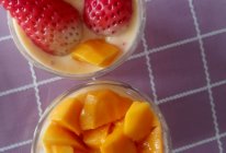 草莓芒果冰激凌的做法