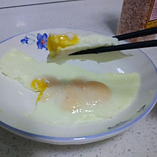 水波煎蛋–水波蛋与煎蛋的完美融合