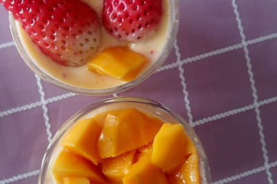 草莓芒果冰激凌