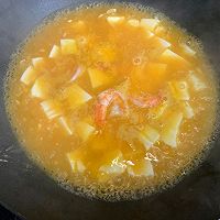 鲜虾鸡汤豆腐羹的做法图解6