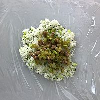剩米饭也有春天--西兰花饭团的做法图解8