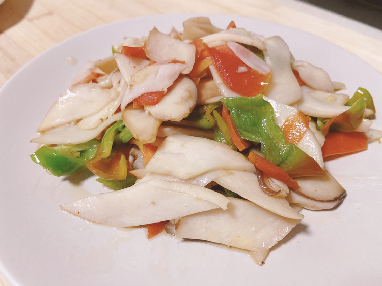 比肉好吃的青椒杏鲍菇的做法