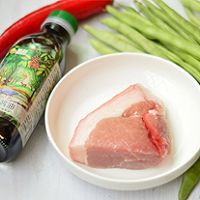 菁选酱油试用之一    肉沫豆角的做法图解1