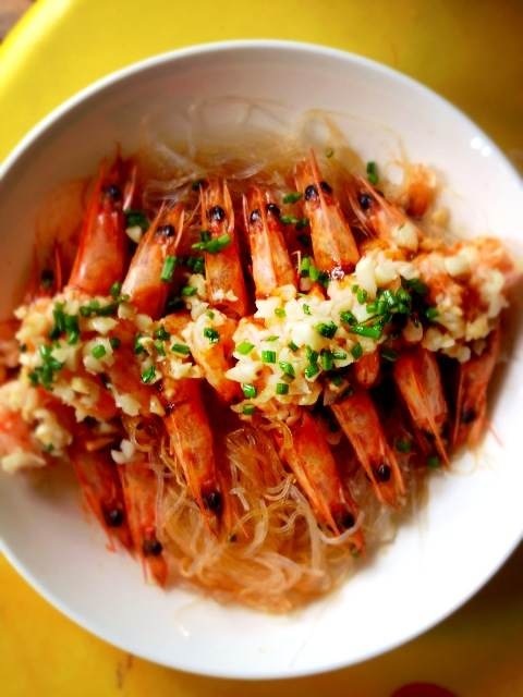 蒜蓉粉丝蒸大虾