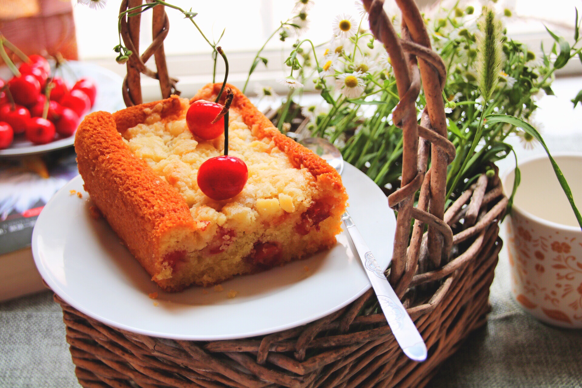美腻的樱桃蛋糕的做法_【图解】美腻的樱桃蛋糕怎么做如何做好吃_美腻的樱桃蛋糕家常做法大全_來碗白米飯_豆果美食