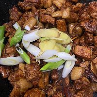 鹌鹑蛋烧肉的做法图解11