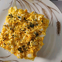 #321沙拉日#春日踏青吃什么？十分钟自制美味鸡蛋三明治的做法图解7