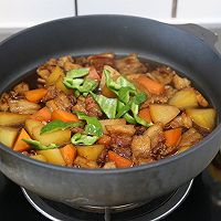 来一碗浓油赤酱的五花肉焖土豆～的做法图解11