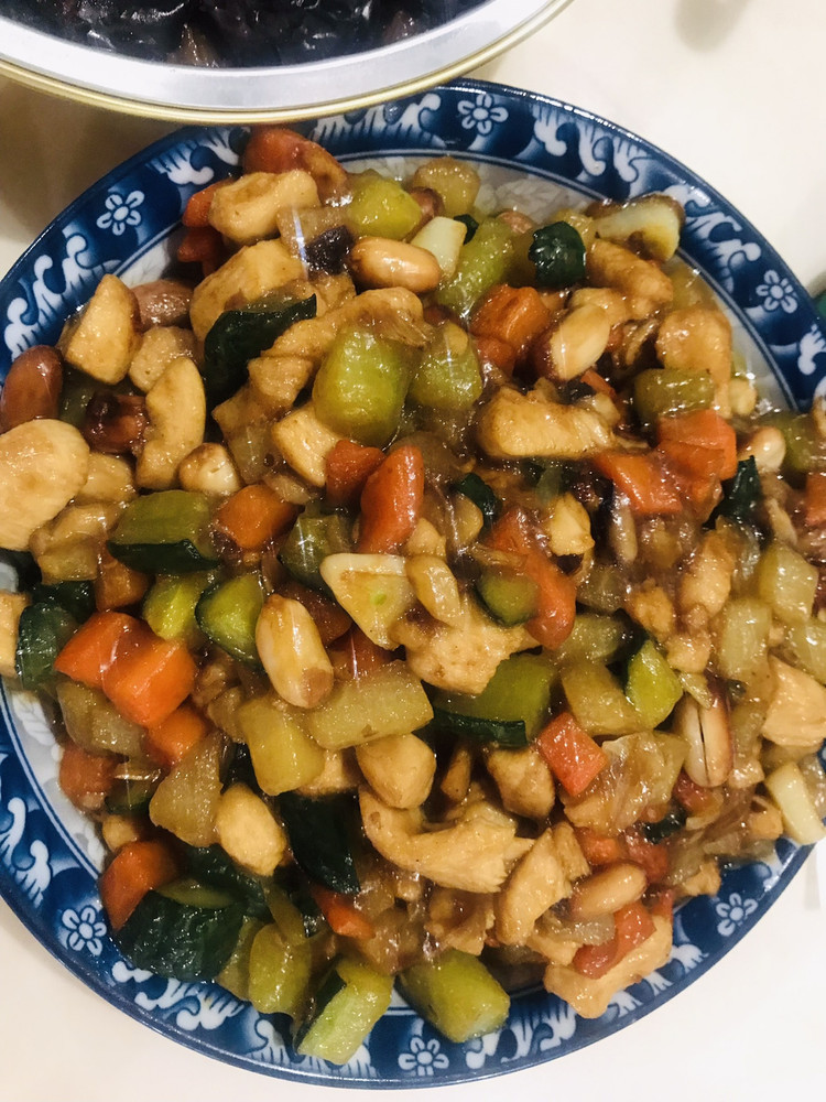 宫保鸡丁不辣的的做法