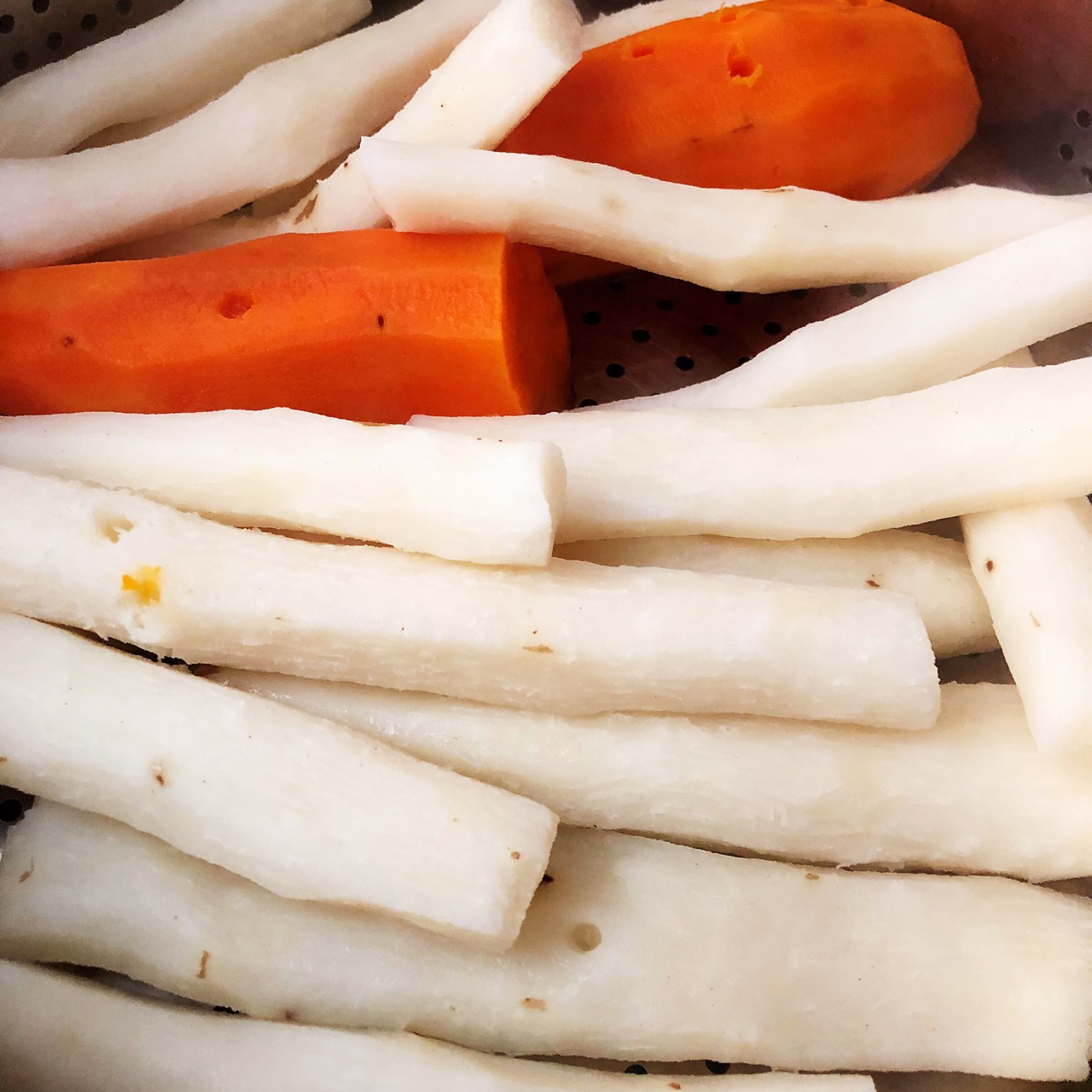 蒸的红薯或煮熟的山药.高清摄影大图-千库网