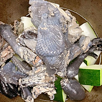 #与山姆开启夏日美食计划#乌骨鸡冬瓜汤的做法图解3