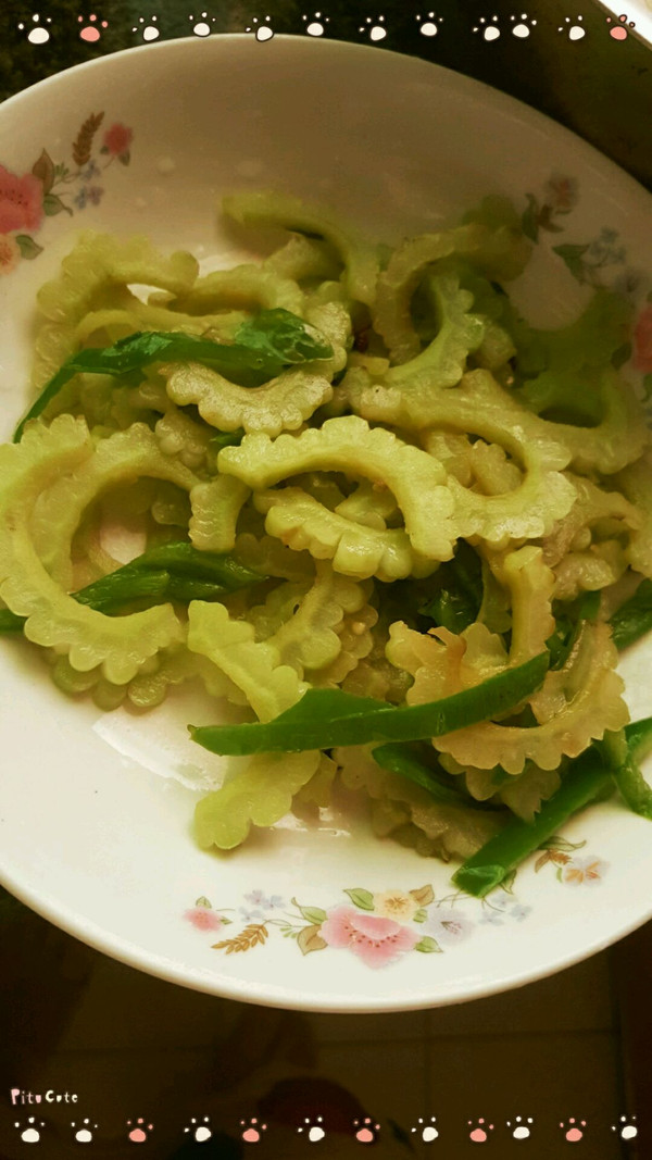 青椒炒苦瓜