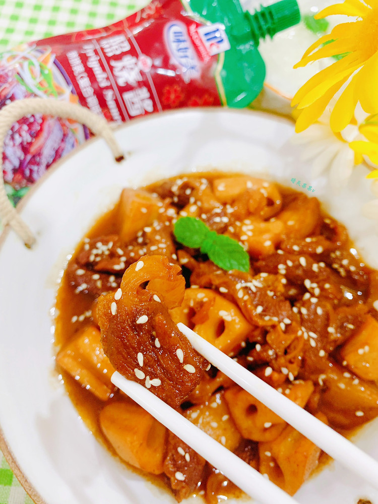照烧莲藕隔山肉的做法