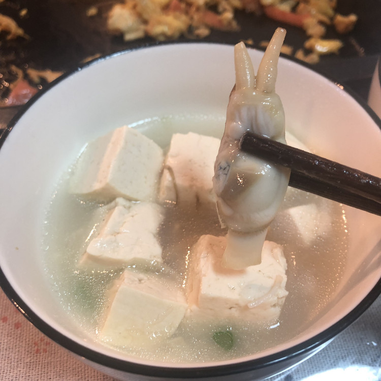 夏日必备（海蛏豆腐汤）的做法
