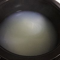 #柏翠辅食节-辅食添加#米汤蛋黄浆的做法图解1
