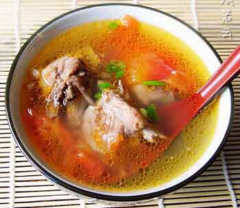 Stewed spareribs with tomato