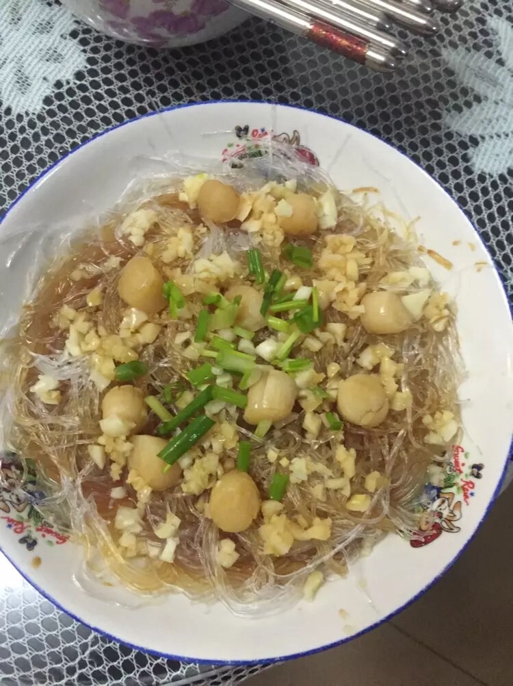 蒜蓉粉丝干贝的做法图解3
