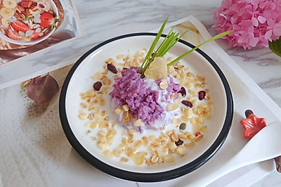 紫薯酸奶燕麦脆