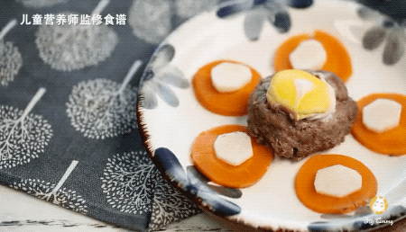 花瓣汉堡肉饼蒸蛋