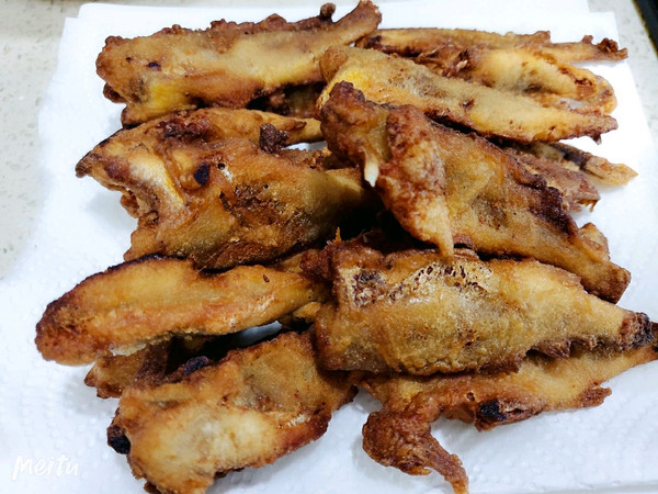 干炸小黄鱼（鱼骨头都是酥的）