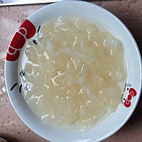 补血银耳红枣羹的做法图解1