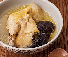 姬松茸竹荪炖鸡的做法