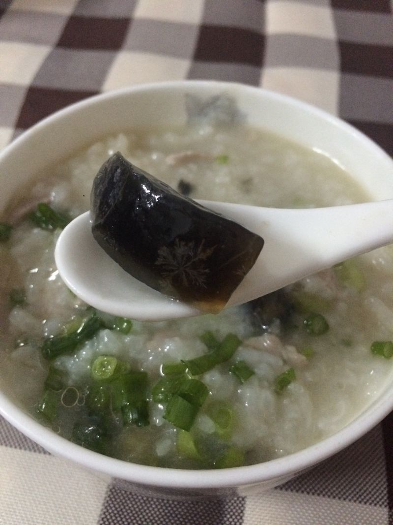 Preserved egg congee