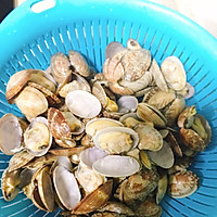 好吃的不要不要，金针菇炒花蛤的做法图解3