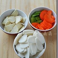 海鲜炒年糕的做法图解1