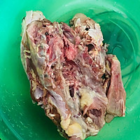 【冬日进补】松蘑煲鸡汤的做法图解1