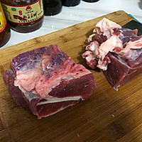 炖牛肉的做法图解1